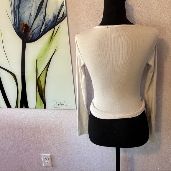 white shirt size small - Picture 3 of 4